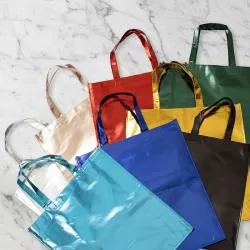 Sacola TNT Metalizado Brilhante Personalizada 